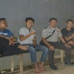 Sambangi Sekelompok Remaja Bhabinkamtibmas Himbau Tentang Kenakalan Remaja