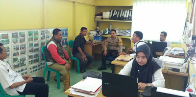 Bripka Sunu Joko Susanto Sambangi Kantor Desa Tanjung Merpati