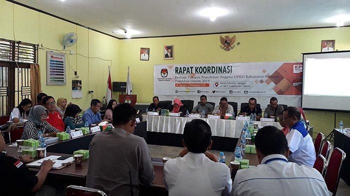 KPU Gelar Rakor Evaluasi Tahapan Pencalonan Anggota DPRD Sanggau Pemilu 2019
