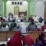 Meriahkan Acara Maulid Nabi, Warga di Lingkungan Masjid Al Jihad Sanggau Nyumbang Kue
