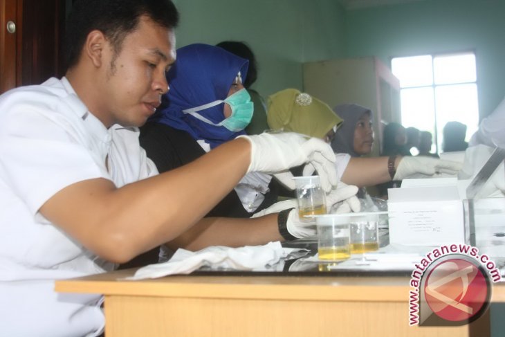 BNNK Sanggau tes urine anggota DPRD
