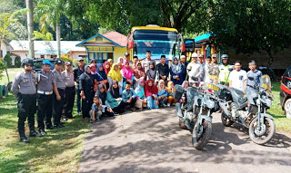 Kaposek Toba bersama Muspika Toba Pimpin Pelepasan Kontingen MTQ Kecamatan Toba