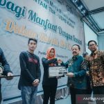 Antam berikan award kepada 10 Mitra Binaannya