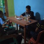 Patroli Malam Hari Bripka Deni Irawan Sampaikan Himbauan Bijak Bermedsos Kapada Masyarakat