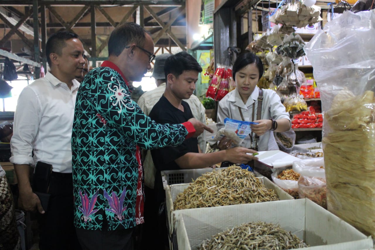 TPID Kabupaten Sanggau Melakukan Sidak Pasar Menjelang Natal dan Tahun Baru 2020