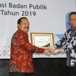 Pemkab Sanggau dianugerahi peringkat pertama Badan Publik Informatif