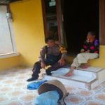Bripka Saefudin Laksanakan Patroli dan juga Berdialog Dengan Masyarakat