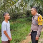 Brigpol Billy Deskara Dalam Melaksanakan Patroli Sampaikan Himbauan Waspada Hoax