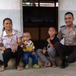 Sambangi Warganya Bripka Sapto Berikan Pesan Kamtibmas