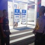 Bhabinkamtibmas Berikan Himbauan Kepada Satpam Bank BRI