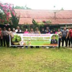 Hijaukan Lingkungan Asrama, Polres Sanggau Tanam Berbagai Jenis Pohon
