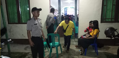 Bhabinkamtibmas Bripka Sapto Monitoring Sekaligus Pengamanan di Gereja Emaus Kecamatan Batang Tarang