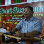 Bupati Rupinus dan Uskup Sanggau Natal Bersama Umat Paroki Sekadau