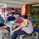 Brigpol Marihot Hutabarat Sambil Ngopi Berikan Himbauan Kamtibmas