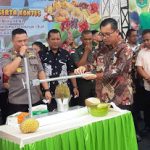 Kapolres Sanggau Hadiri Kontes Durian