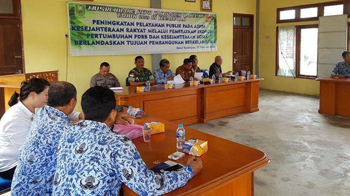 Kadis Kominfo Sanggau Hadiri Musrenbang di Kecamatan Sekayam