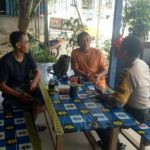 Sambil Ngopi Bripka Deni Irawan Himbau Warga Bijak Menggunakan Media Sosial