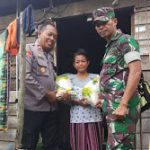 Peduli Sesama Paskas Tayan, Kapolsek dan Danramil Berbagi Infaq Beras