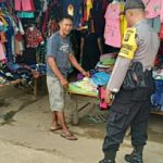 Bripka Eky Suprianto Laksanakan Patroli dan juga Berdialog Dengan Masyarakat