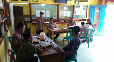 Sambangi Kantor Desa Tanjung Merpati Bripka Sunu Joko Susanto Himbau Jangan Percaya Berita Hoax