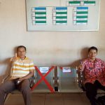Antisipasi Corona, Dispemdes Kab. Sanggau Terapkan Jaga Jarak
