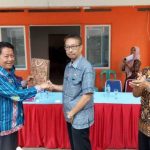 BPBD Sanggau Bagikan 2000 Masker, Siron: Sebagai Bentuk Antisipasi Saja