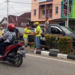 FKH Sanggau Dukung Langkah DLH Sanggau Tanam Bunga di Jalur Protokol