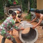 Sukseskan TMMD Kodim Sanggau, Warga Kompak Kerjasama Dengan TNI
