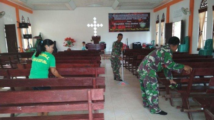 Satgas TMMD Kodim Sanggau Isi Waktu Senggang Dengan Aksi Bersih-Bersih Rumah Ibadah