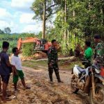 TMMD Kodim Sanggau Gunakan Alat Berat Buka dan Lebarkan Jalan Antar Desa