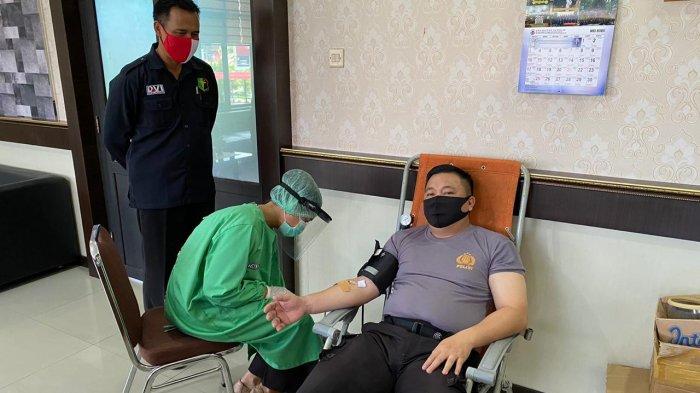 Peringati Hari Donor Darah Sedunia, PMI Sanggau Kembali Gelar Donor Darah di Polres Sanggau