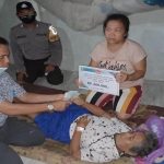 106 Warga Desa Binjai Kecamatan Tayan Hulu Terima BLT Dana Desa