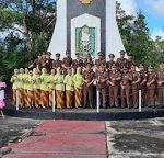 Rangkaian Hari Bhakti Adhyaksa Ke-60, Kejaksaan Negeri Sanggau Melakukan Ziarah di Taman Makam Pahlawan Kabupaten Sanggau