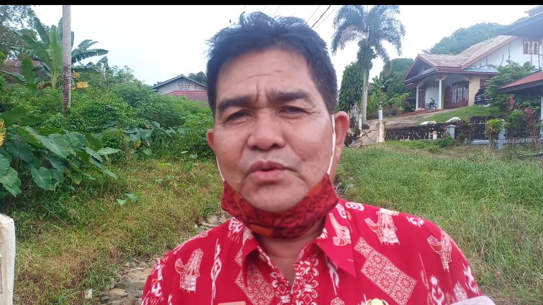 Kepala DBM SDA Sanggau Tinjau Ruas Jalan Tanjung Kapuas – Segole
