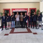 KUNJUNGAN MAHASISWA UNIVERSITAS TANJUNGPURA PROGRAM STUDI ILMU PEMERINTAHAN FAKULTAS ILMU SOSIAL DAN ILMU POLITIK DALAM KEGIATAN KULIAH LAPANGAN DI KANTOR BAPPEDA KAB. SANGGAU