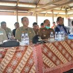 Pemkab Sanggau Memediasi Pertemuan Antara Masyarakat Desa Meranggau Dengan PT. PPC