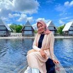 Obyek wisata Danau Laet Sanggau ramai pengunjung saat libur