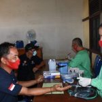 Pemdes Pusat Damai Gandeng PMI Sanggau Gelar Donor Darah Sukarela