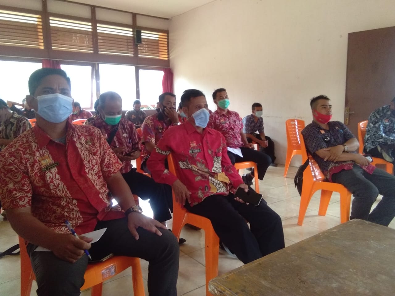 Kepala Desa Se-Kecamatan Balai Hadiri Sosialisasi Program Nakertrans Sanggau