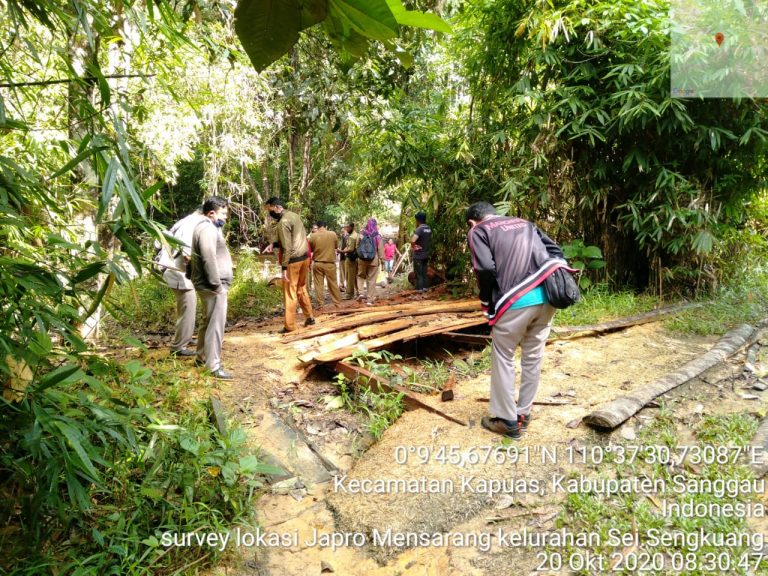 Warga Mensarang dan Majau Kecamatan Kapuas Dukung Pembangunan Jalan Produksi