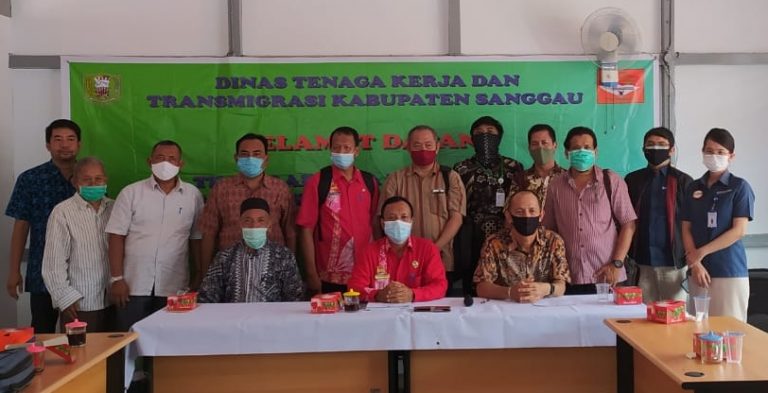 Nakertrans Selenggarakan Rapat Koordinasi LKS Tripartit Kabupaten Sanggau Tahun 2020