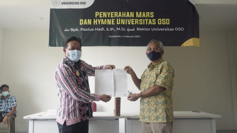 Bupati Sanggau Serahkan Notasi Lagu Hymne dan Mars Universitas OSO