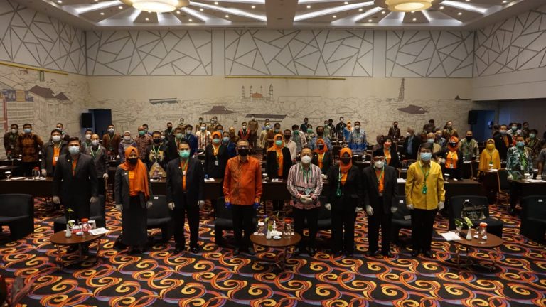 Wakil Bupati Sanggau Menghadiri Kongres Provinsi Ikatan Keluarga Alumni Pendidikan Tinggi Kepamongprajaan (DPP-IKAPTK) Tahun 2021