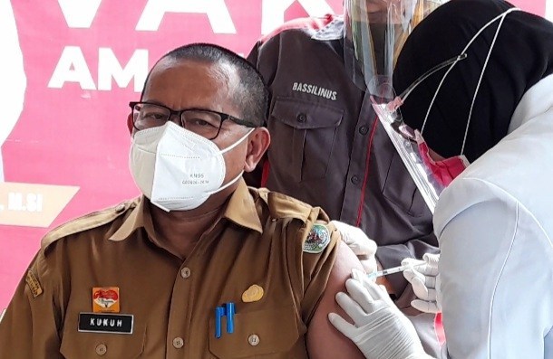 12 Orang di Sanggau Terima Vaksin Tahap Kedua