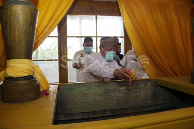 Jelang Peringatan Hari Jadi Ke-405 Kota Sanggau, Wabup Sanggau Lakukan Ziarah Ke Makam Raja Sanggau Dan Makam Para Tokoh Pengukir Sejarah Kota Sanggau
