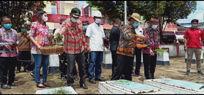 Rangkaian Peringatan Harjad Sanggau, Ontot Ziarah ke Makam Pangsuma di Meliau