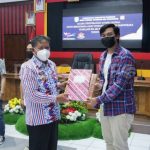 Penyerahan Hadiah Lomba Mural, Foto Berbusana Adat Nusantara dan Foto Pariwisata, Ini Pesan Bupati Sanggau