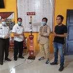 PENYERAHAN ALAT AUTOMATIC THERMAL DETECTOR OLEH IAGI PENGDA KALBAR KEPADA DPMPTSP KABUPATEN SANGGAU – DPMPTSP