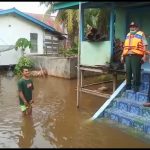 Tinjau Daerah Rawan Banjir di Tepian Kapuas, BPBD Terjunkan Tiga Tim