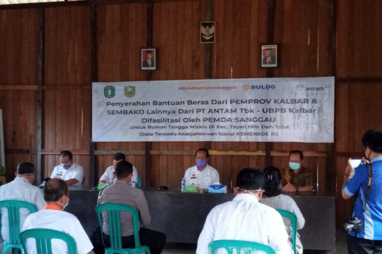 Bantu Warga Terdampak Covid-19, Pemkab Sanggau Fasilitasi Penyaluran 61 Ton Beras di Kecamatan Tayan Hilir